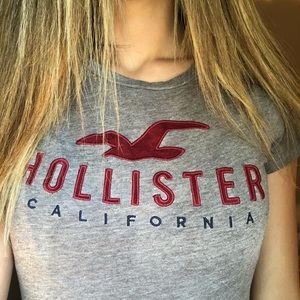 Hollister tee